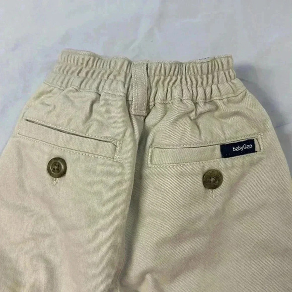 GAP - toddler khaki dress pants. Size 12-18 months - Picture 4 of 4